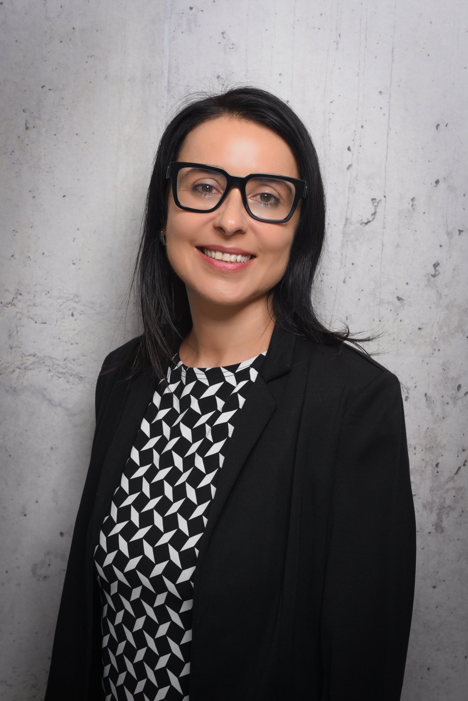 Dr. Mariana Hebborn